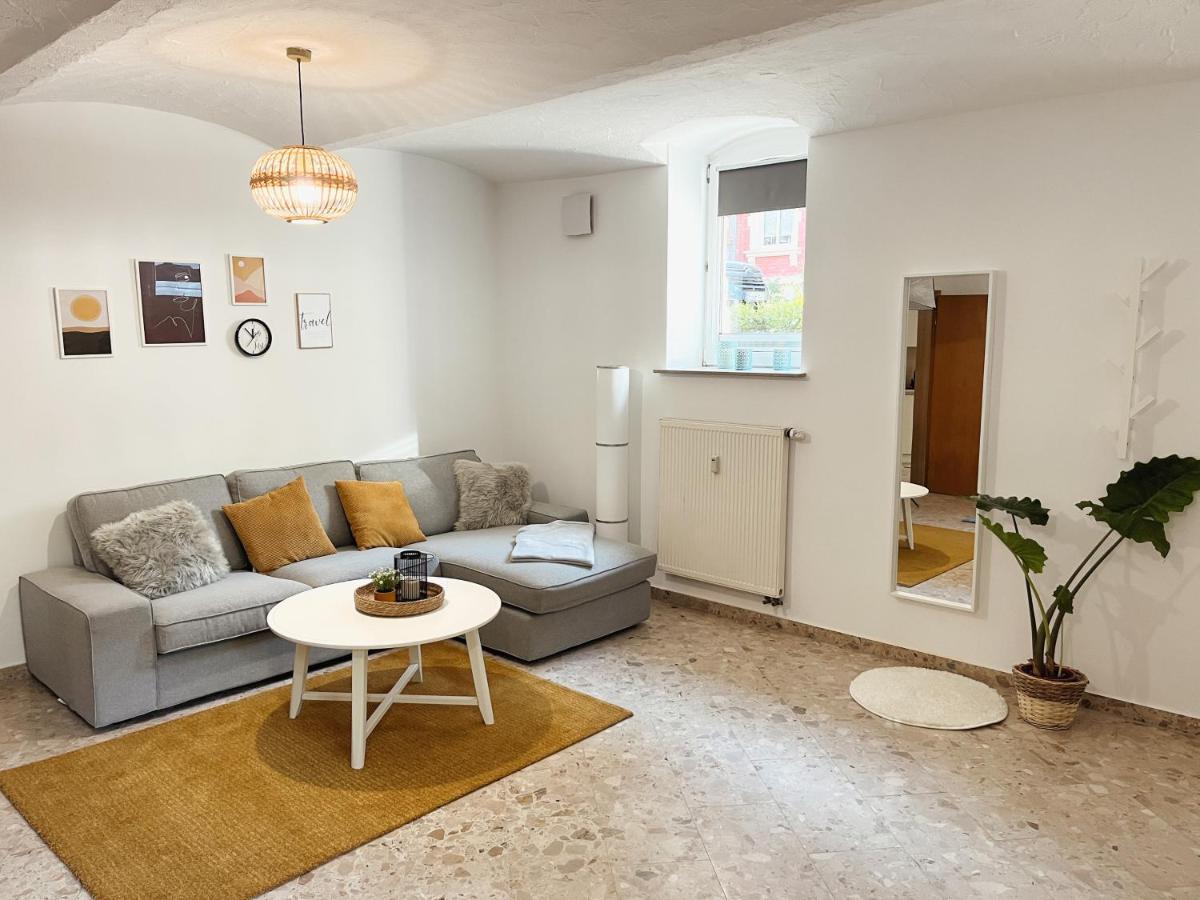 Bohnapartments Elisa - Wohlfuehlapartment Mit 2 Gratis Parkplaetzen Und 3 Schlafzimmern - Wlan - Vollausstattung Erfurt Esterno foto
